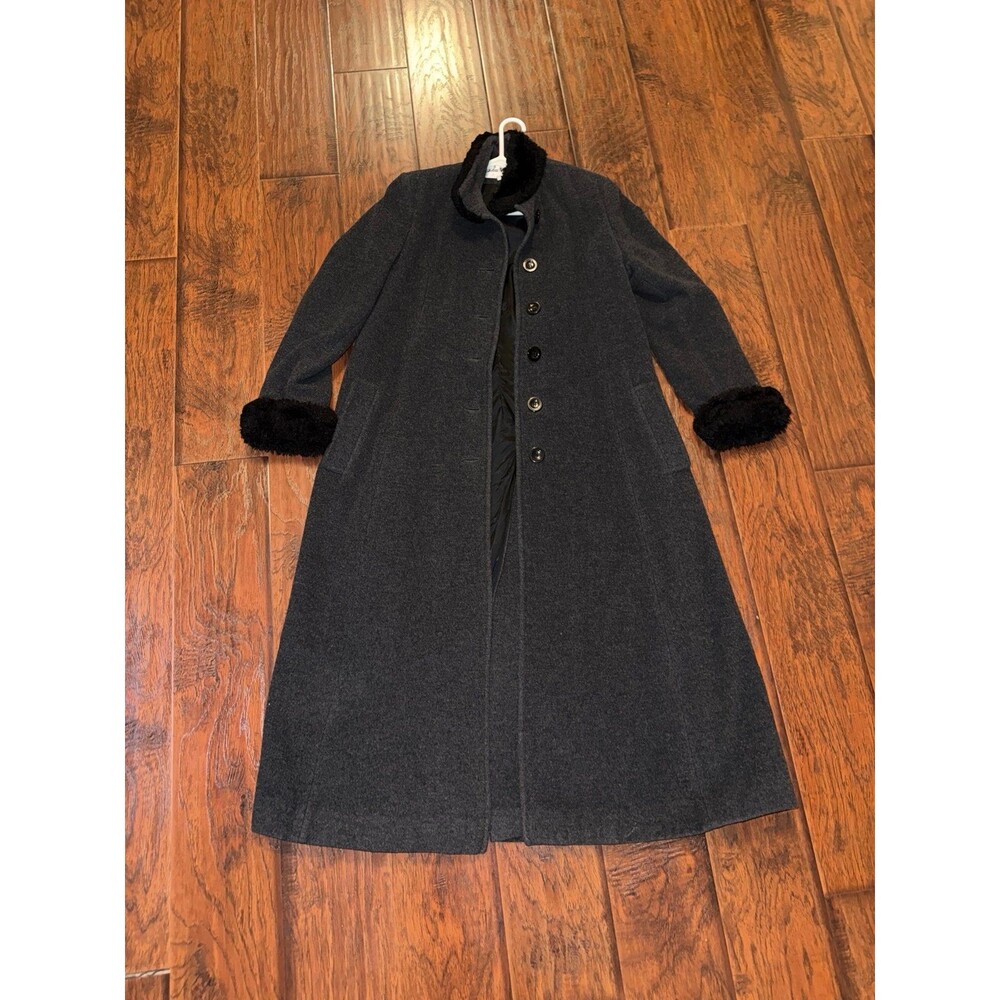 John Weitz Women’s Gray Wool Coat, long size 8